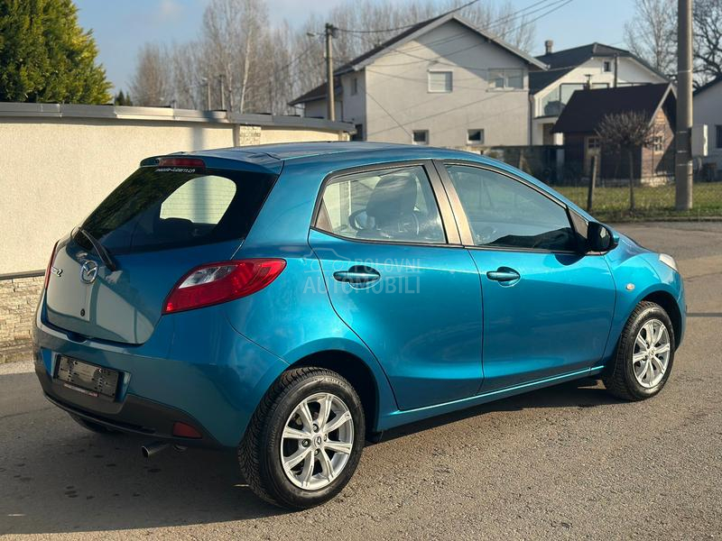 Mazda 2 1.3i Exclusive  CH