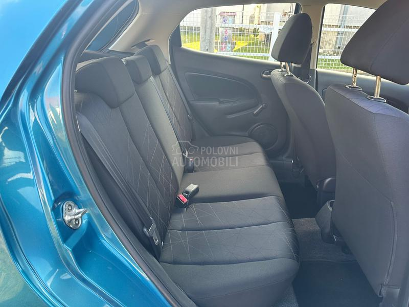 Mazda 2 1.3i Exclusive  CH
