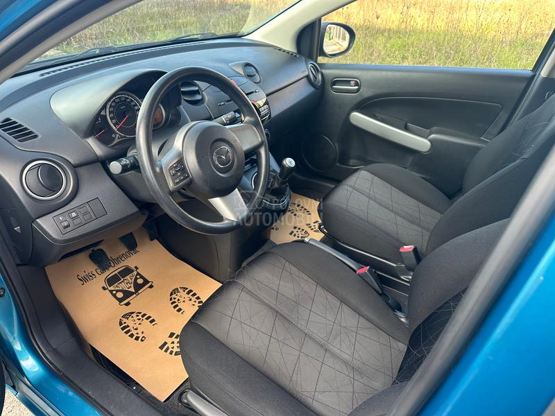 Mazda 2 1.3i Exclusive  CH