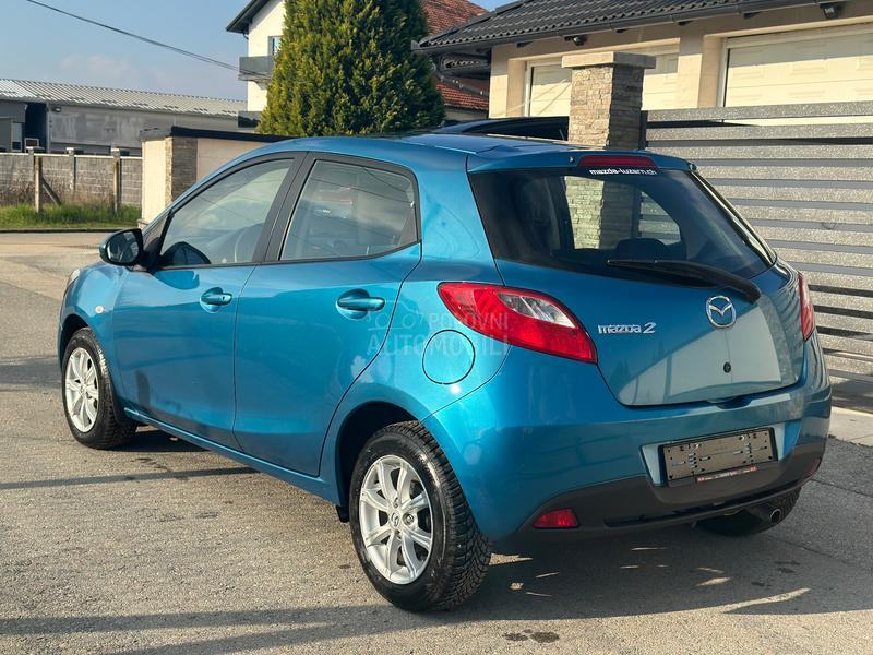 Mazda 2 1.3i Exclusive  CH