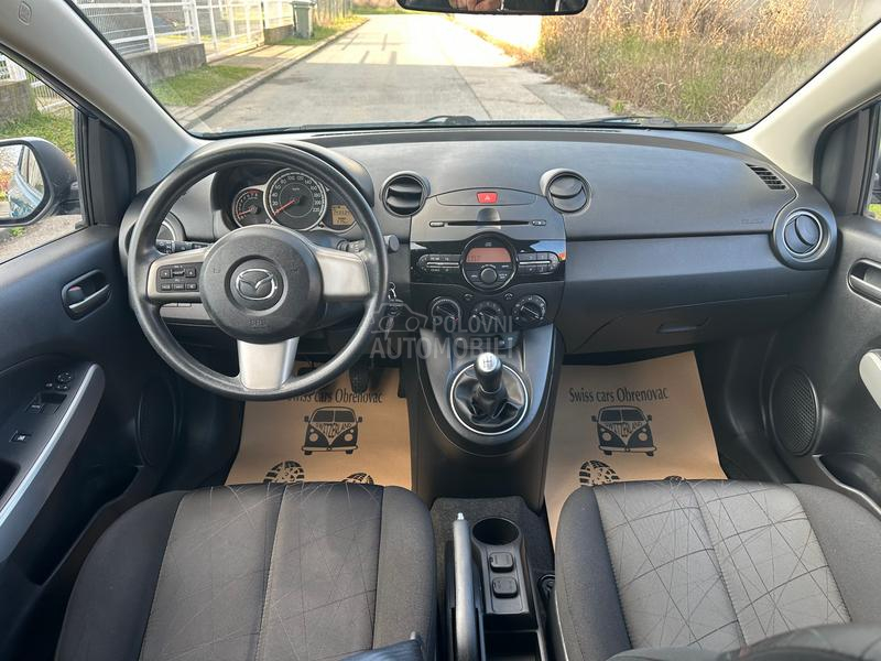 Mazda 2 1.3i Exclusive  CH