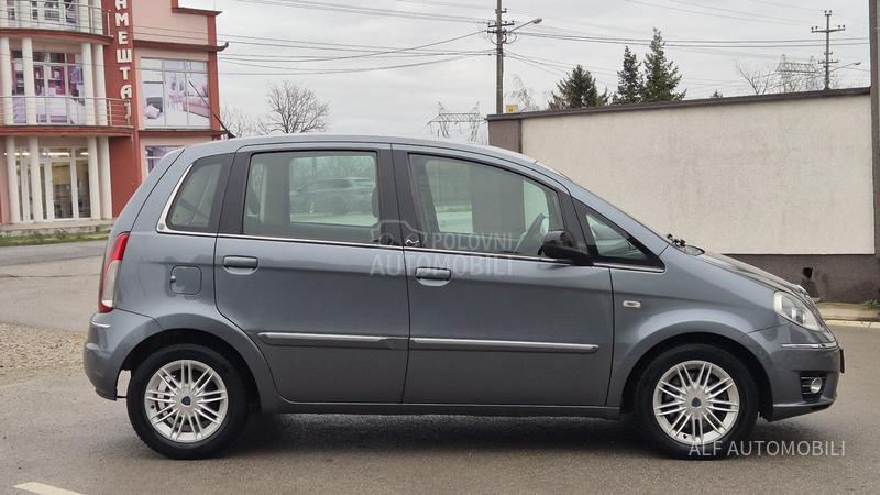 Lancia Musa 1.3 MJTD