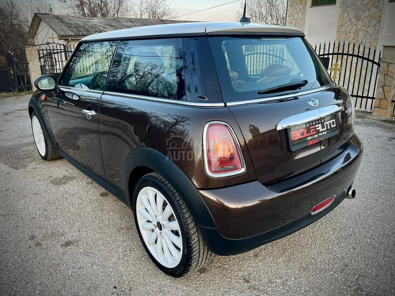 MINI Cooper 