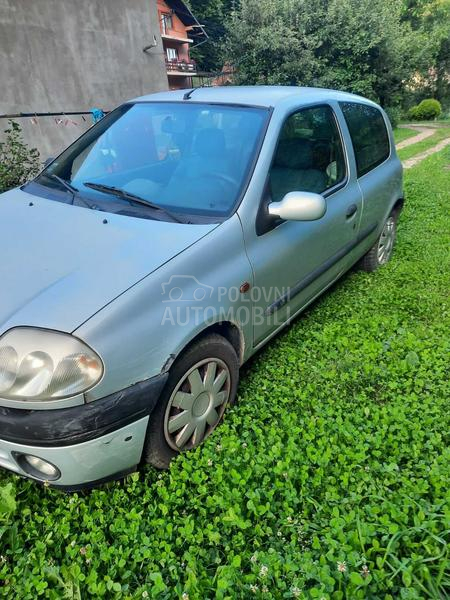 Renault Clio 