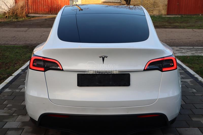 Tesla Model Y Long Range AWD