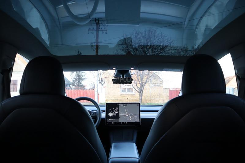 Tesla Model Y Long Range AWD