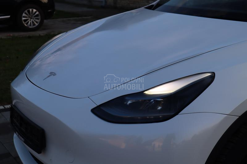 Tesla Model Y Long Range AWD