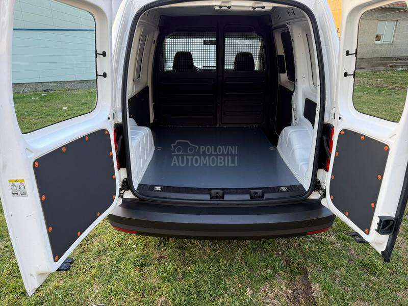 Volkswagen Caddy 1.6TDI N.A.V.I/Serv