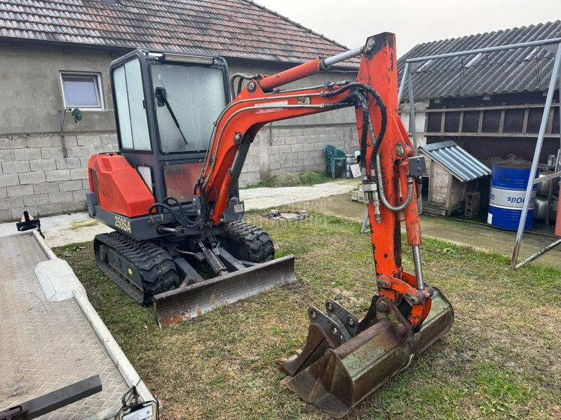 Takeuchi 250SA