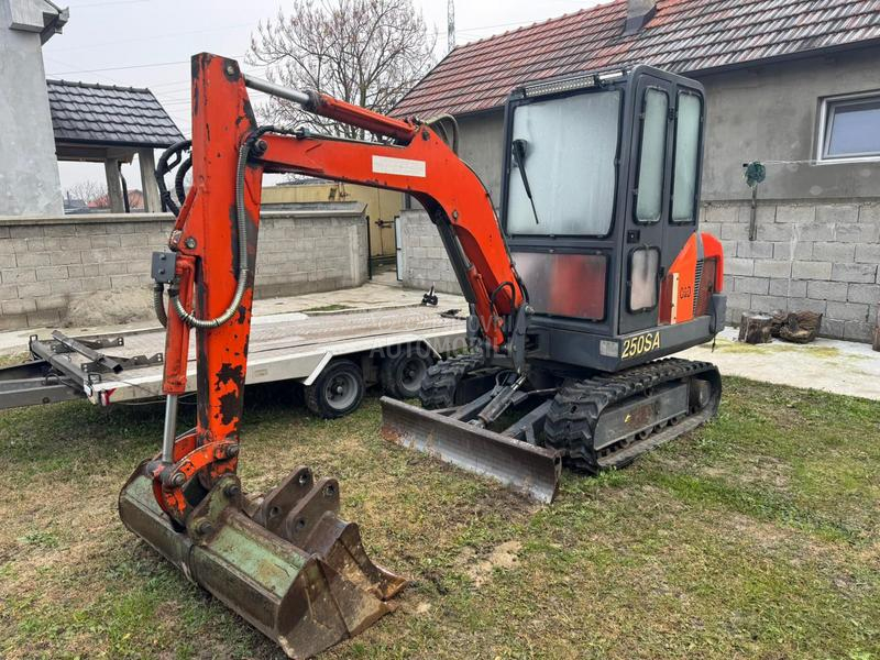Takeuchi 250SA