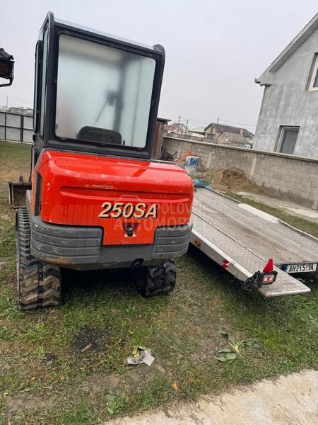 Takeuchi 250SA