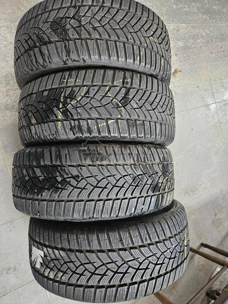 Goodyear 215/40 R18 Zimska