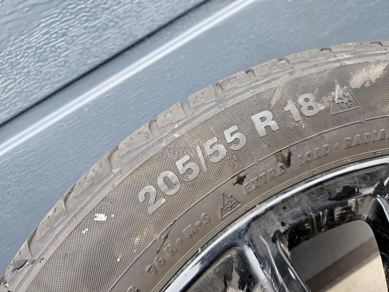 Continental 205/55 R18 Zimska