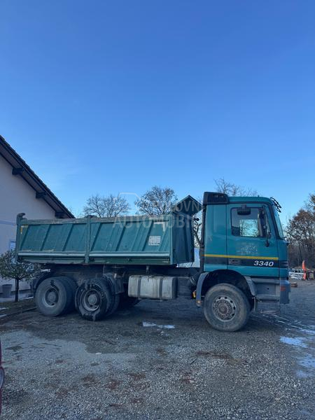Mercedes Benz 3340