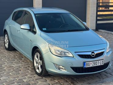 Opel Astra J 1.7 CDTi