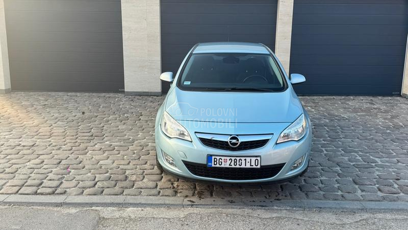 Opel Astra J 1.7 CDTi