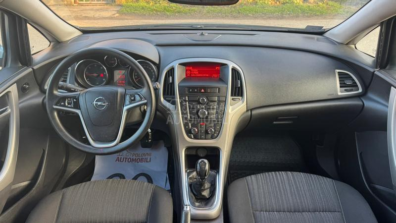 Opel Astra J 1.7 CDTi