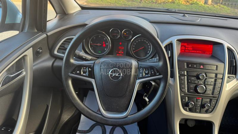 Opel Astra J 1.7 CDTi