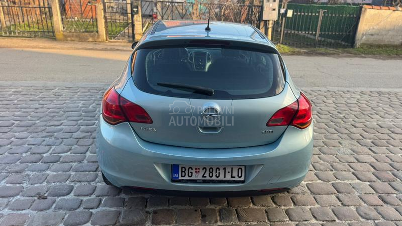 Opel Astra J 1.7 CDTi