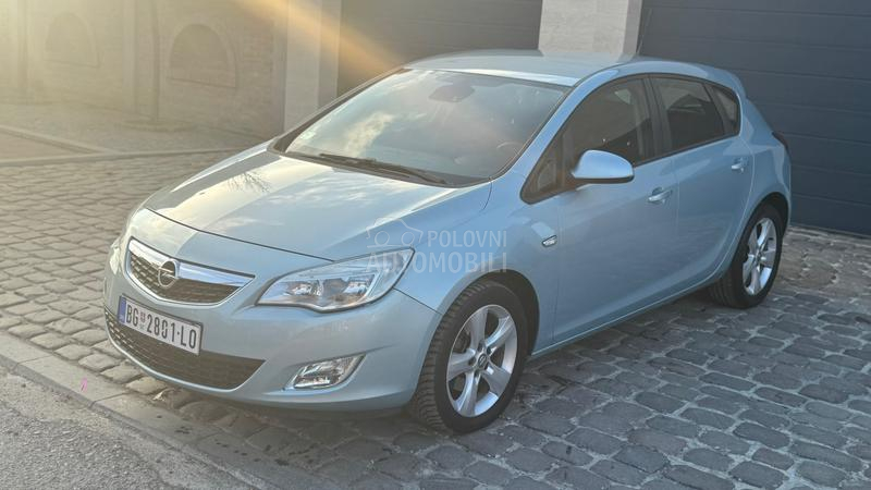 Opel Astra J 1.7 CDTi