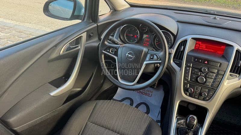 Opel Astra J 1.7 CDTi