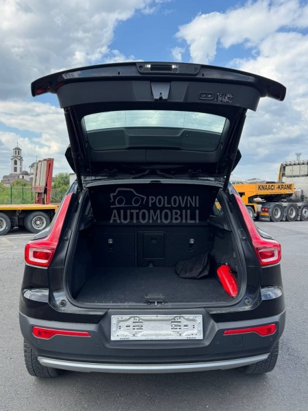 Volvo XC40 2,0D Black edit