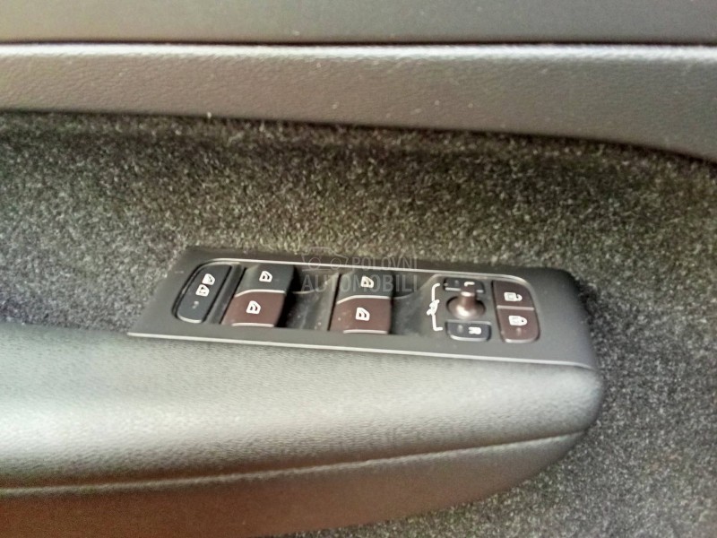 Volvo XC40 2,0D Black edit