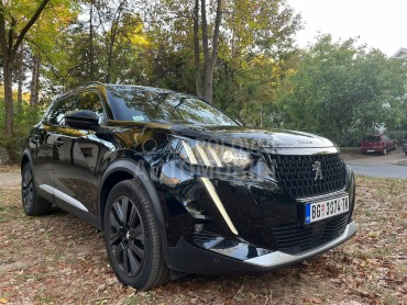 Peugeot 2008 GT LINE PANO