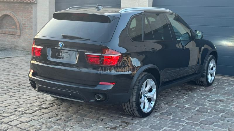 BMW X5 3.0d 7-SEDiSTA