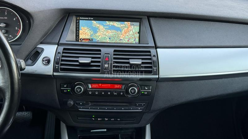BMW X5 3.0d 7-SEDiSTA