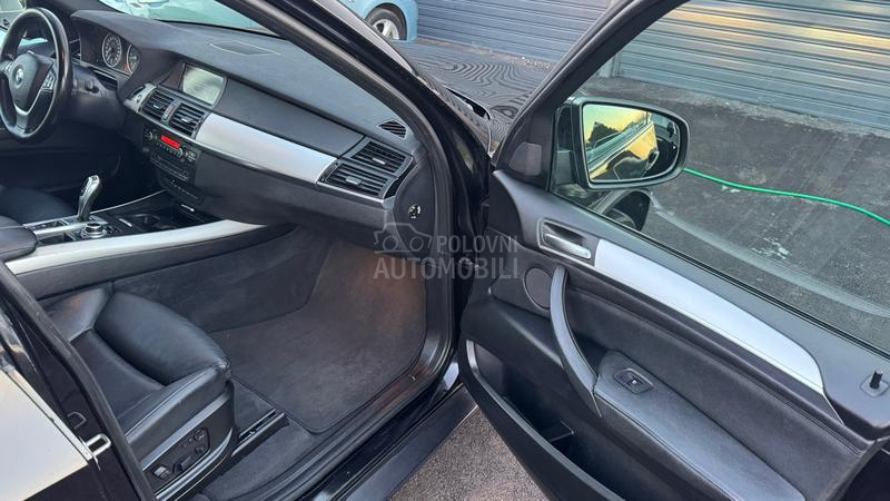 BMW X5 3.0d 7-SEDiSTA
