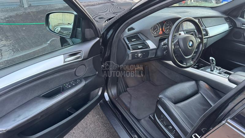 BMW X5 3.0d 7-SEDiSTA