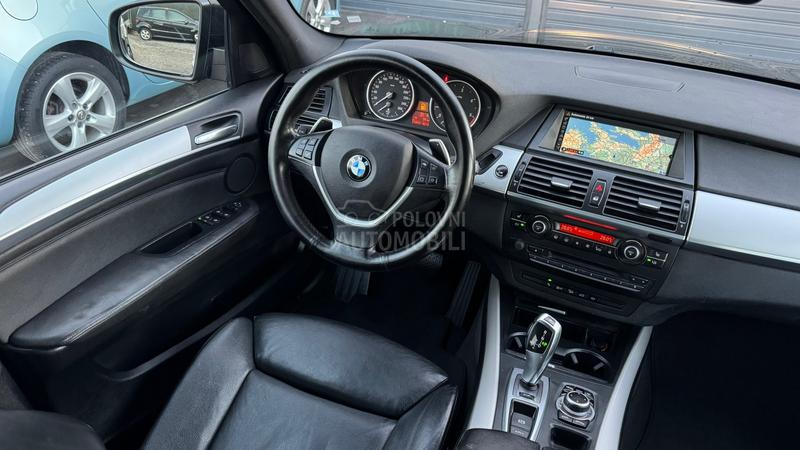 BMW X5 3.0d 7-SEDiSTA