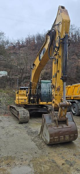 CAT 323 DLN