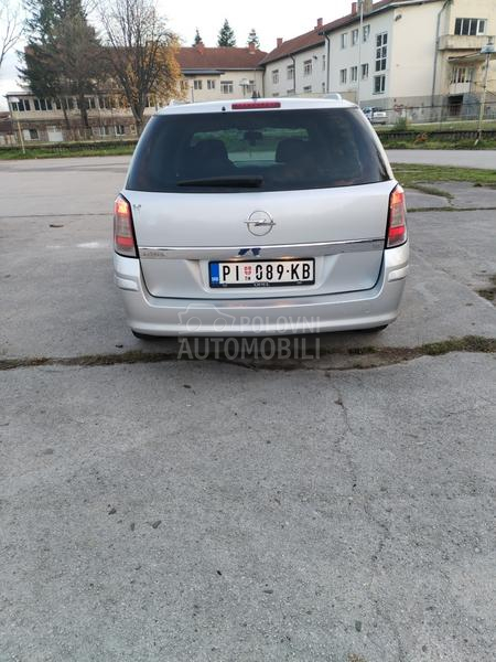 Opel Astra H 