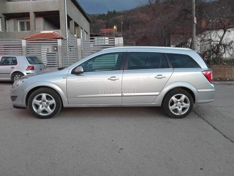 Opel Astra H 