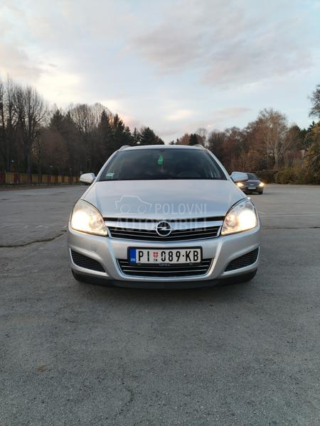 Opel Astra H 