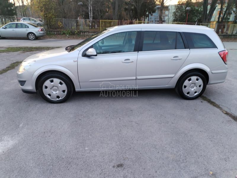 Opel Astra H 