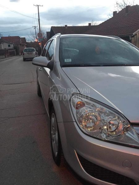 Opel Astra H 