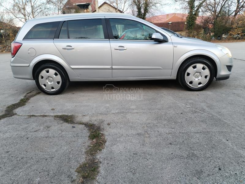 Opel Astra H 