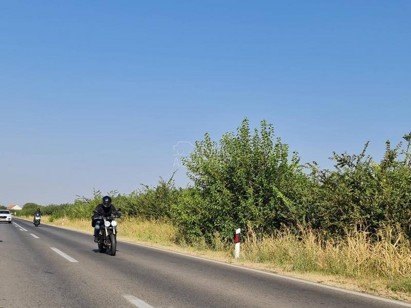 Triumph STREET TRIPLE 675