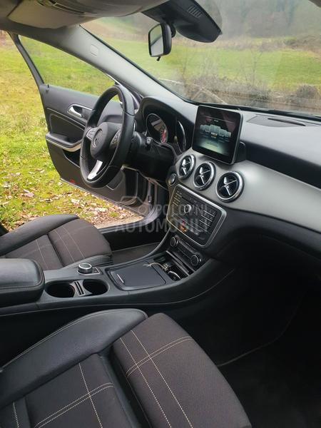 Mercedes Benz GLA 200 