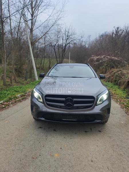 Mercedes Benz GLA 200 