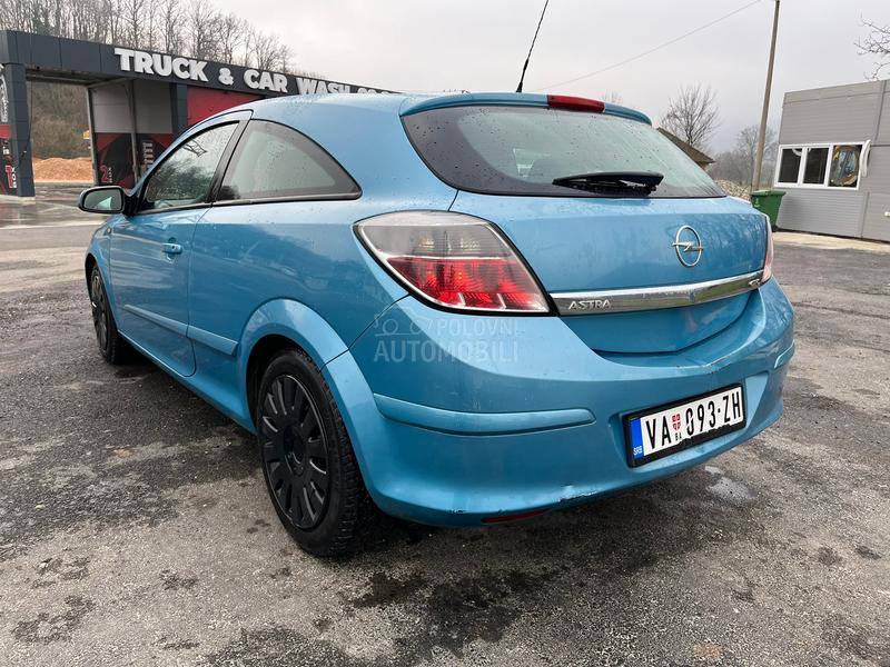 Opel Astra H 