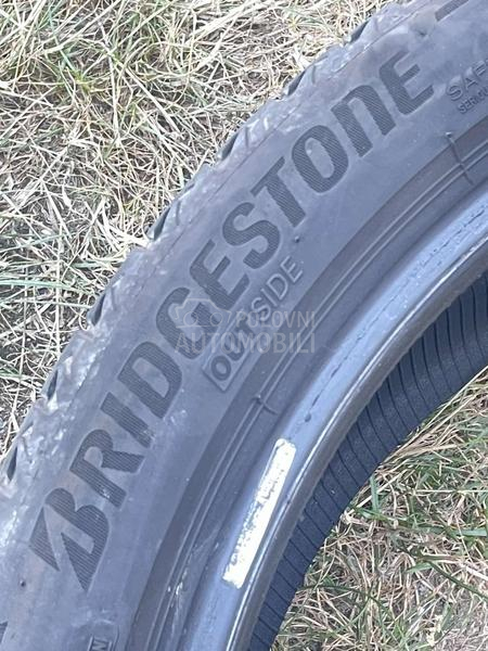 Bridgestone 275/35 R21 Letnja