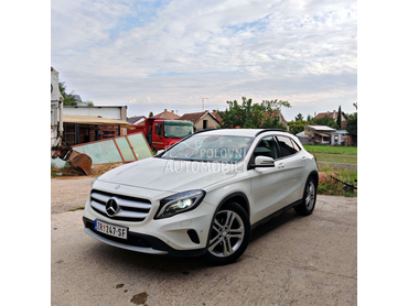 Mercedes Benz GLA 220 