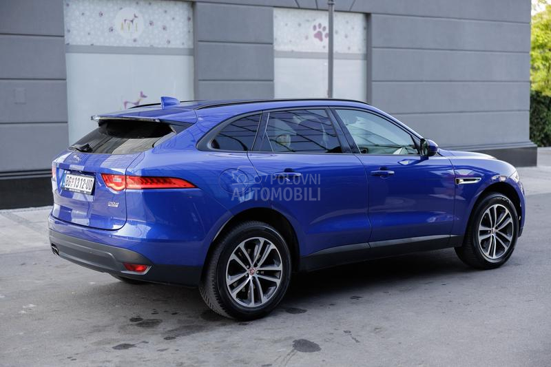 Jaguar F pace 