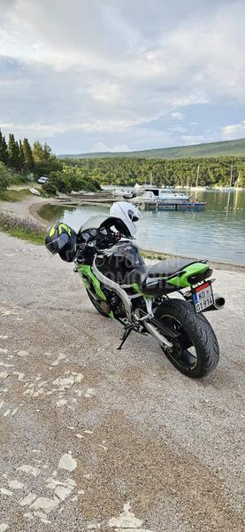 Kawasaki Zzr600r