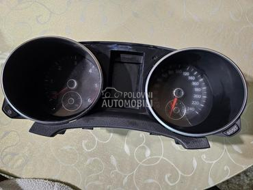Instrumen tabla za Volkswagen Golf 6 od 2009. do 2012. god.