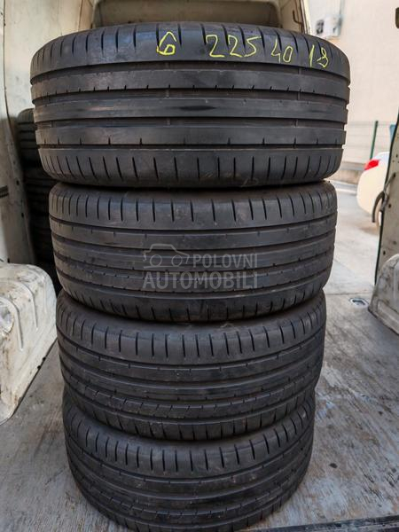 Dunlop 225/40 R18 Letnja